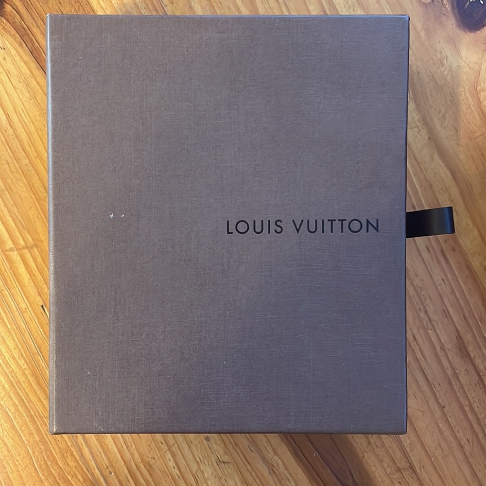 Louis Vuitton gimme a break bangle bracelet - Picture 4 of 8